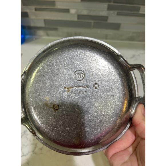 Vintage Wilton Columbia Lot of 2 Nesting Cast Iron Sauce Pans - Picture 6 of 6